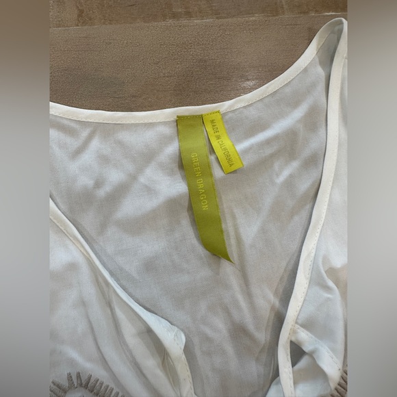 Green Dragon white long rayon blouse top with embroidery and tassels gold - Picture 5 of 13